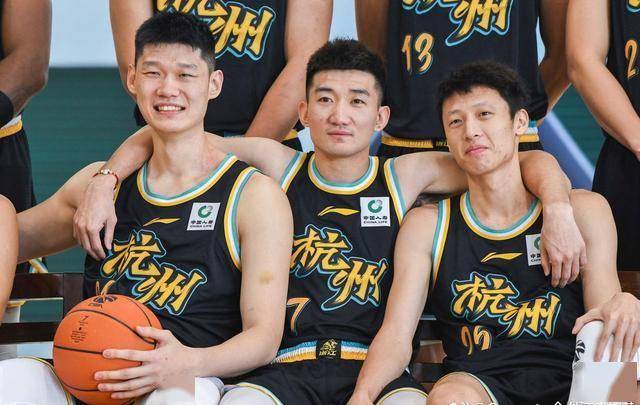 爱游戏新闻-广厦队新任主帅上任,球队受到关注