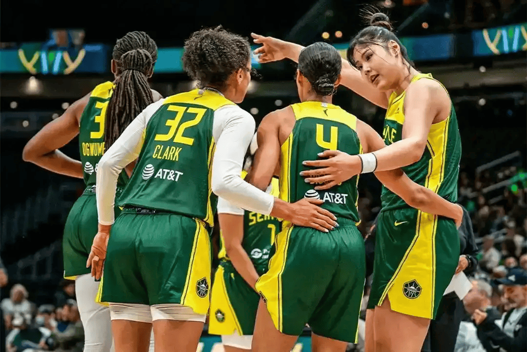 详细阅读:爱游戏网址-关键比赛中,东风战神上演惊天逆转,全场高潮不断的简单介绍 爱游戏网址-关键比赛中,东风战神上演惊天逆转,全场高潮不断的简单介绍