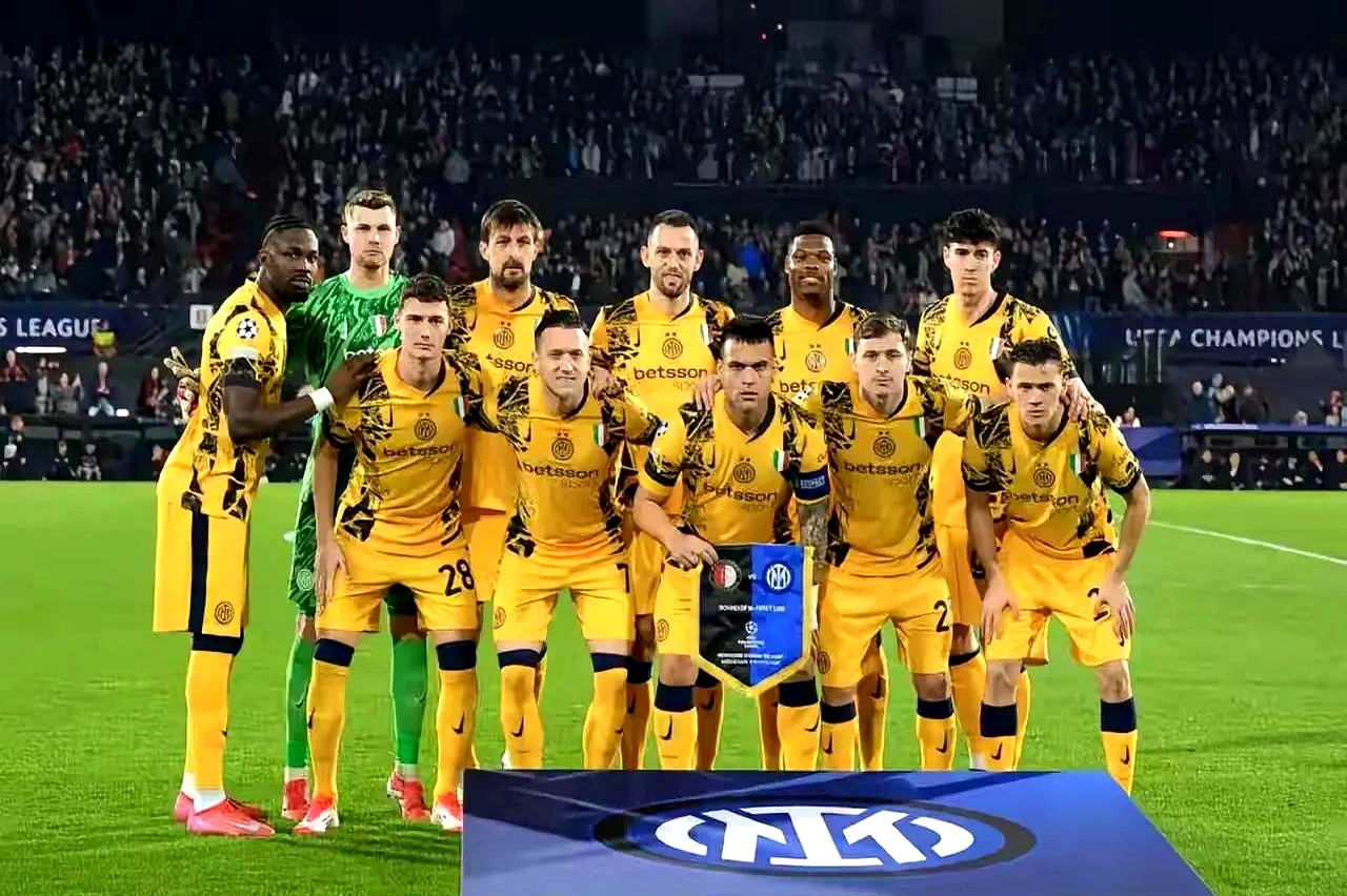 爱游戏注册-包含狼队主教练调整战术，努力改善球队成绩的词条