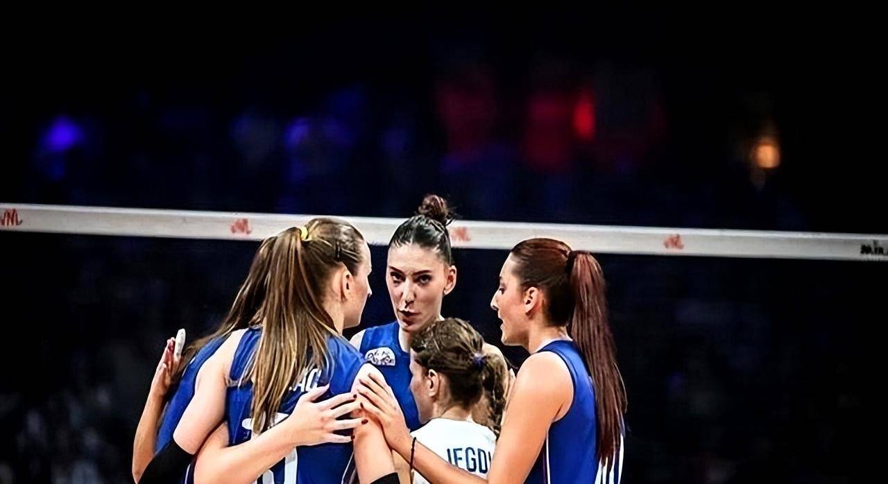 爱游戏地址-菲律宾女排队全队发挥出色,登顶冠军宝座