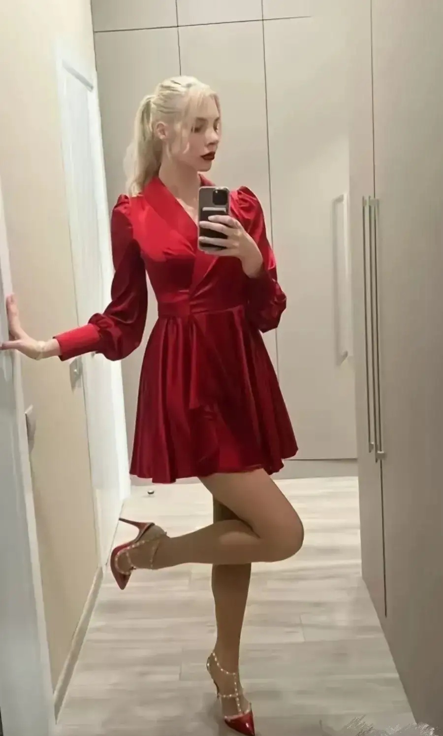 爱游戏网站入口-关于俄罗斯体操队体现出色,团体赛斩金的信息