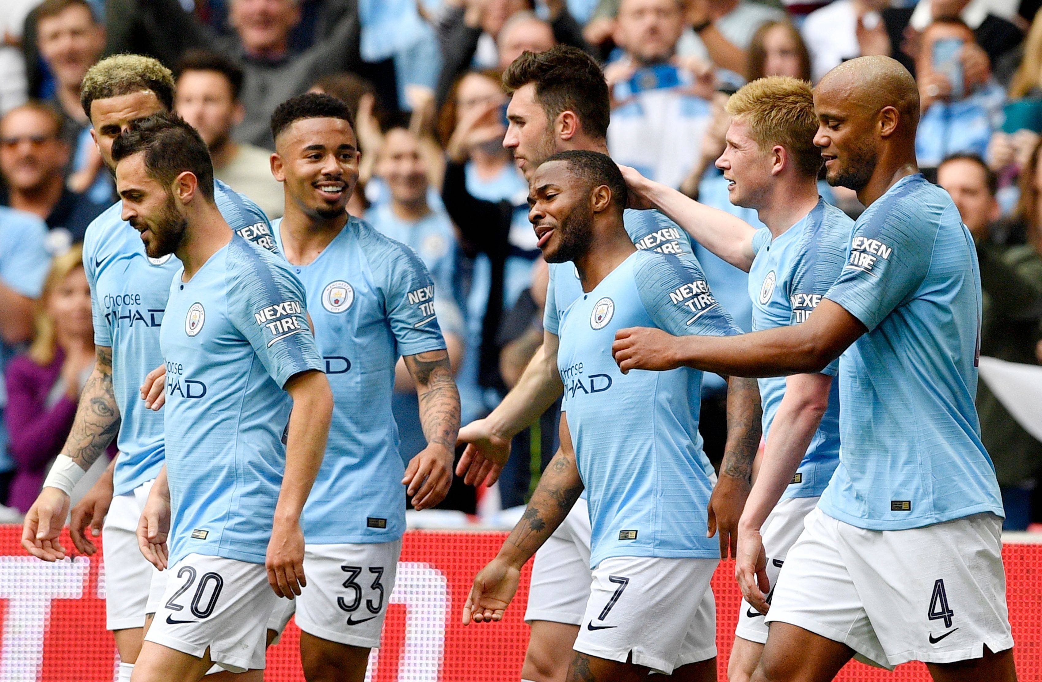 爱游戏官网登录网址-包含法甲比赛连战连捷,球队争分夺冠的词条