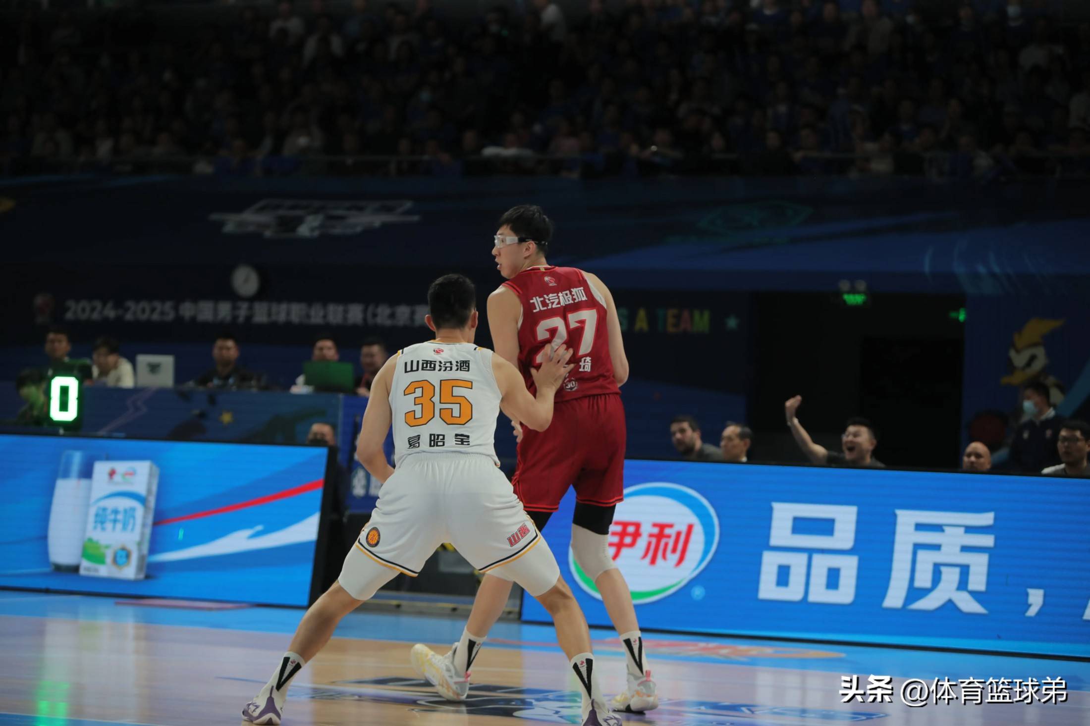 爱游戏官方登录入口-亚洲篮球联赛确保球员在赛场上的安全