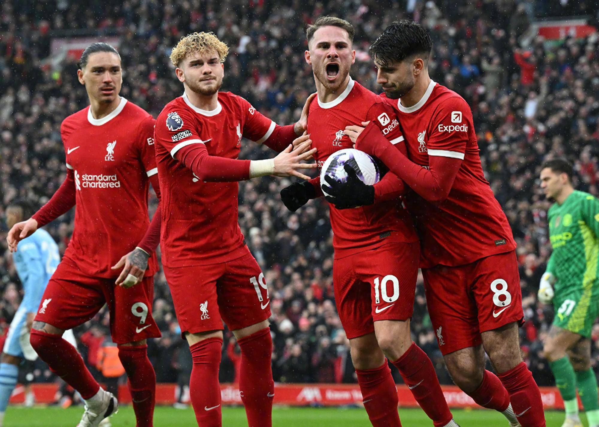 爱游戏视频-曼城遭遇连败，英超争冠形势动荡