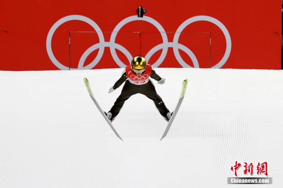 爱游戏在线-包含斯洛文尼亚克服合作，取得分数优势的词条