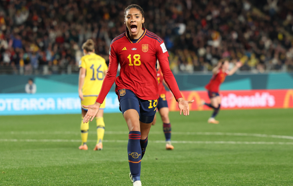 瑞典前锋奉献绝杀，助球队逆转胜利