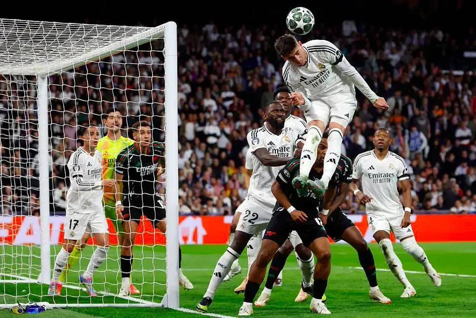 爱游戏在线登录-强大的替补阵容,保持球队持续强势的简单介绍