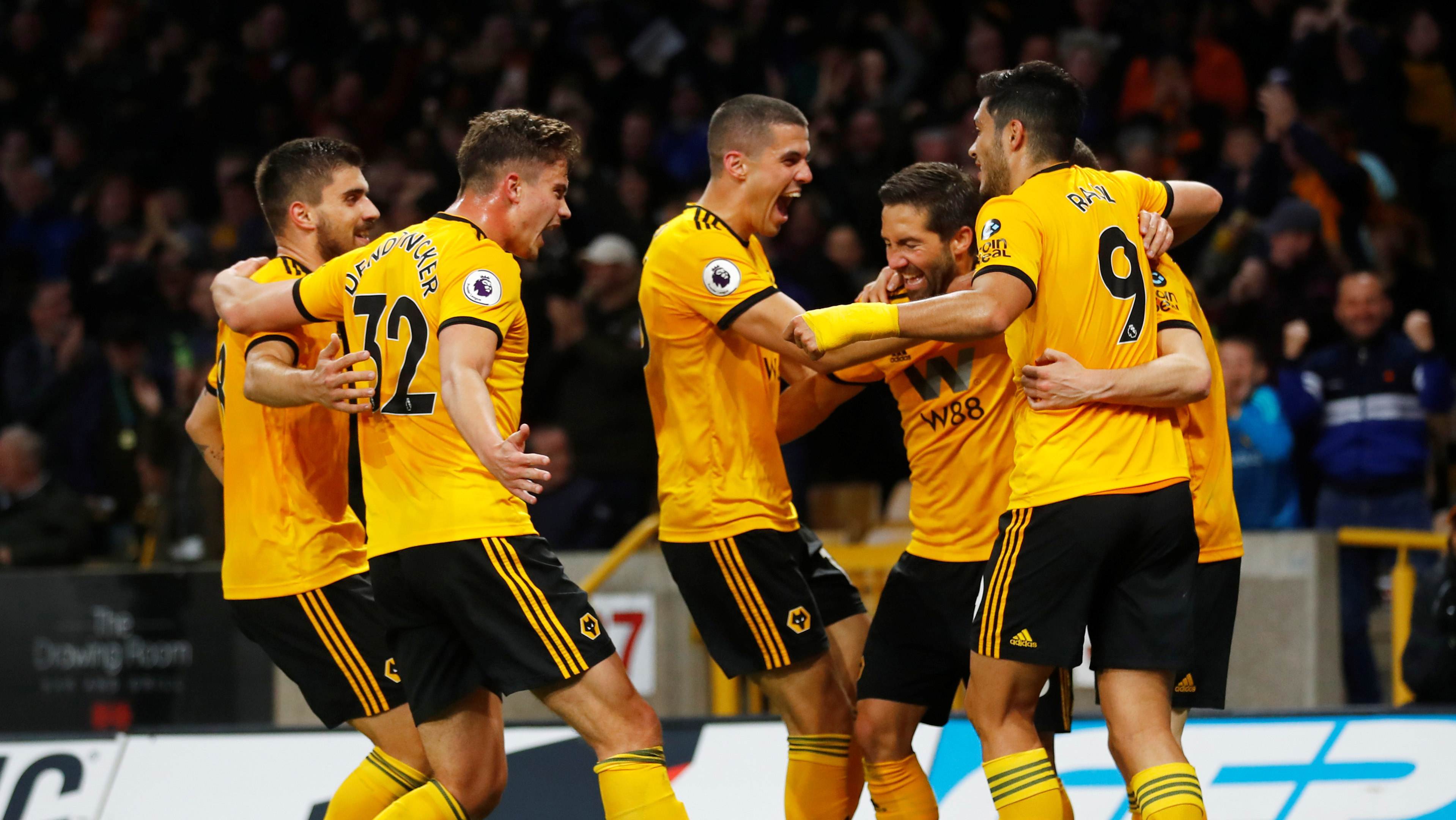 关于伯恩茅斯主场战胜热刺，豪取胜利的信息